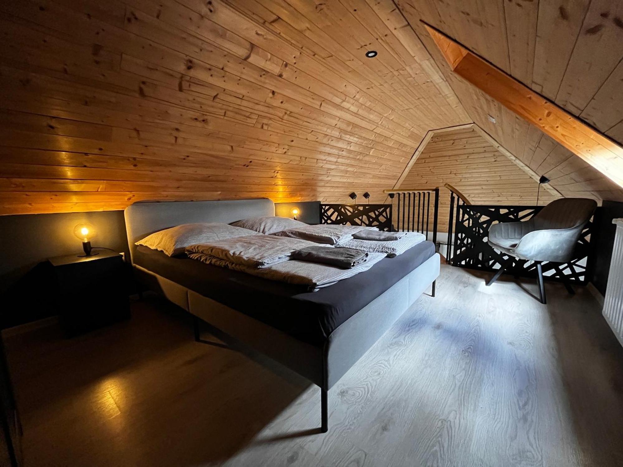 Madarfeszek Apartman Veszprém Exteriér fotografie